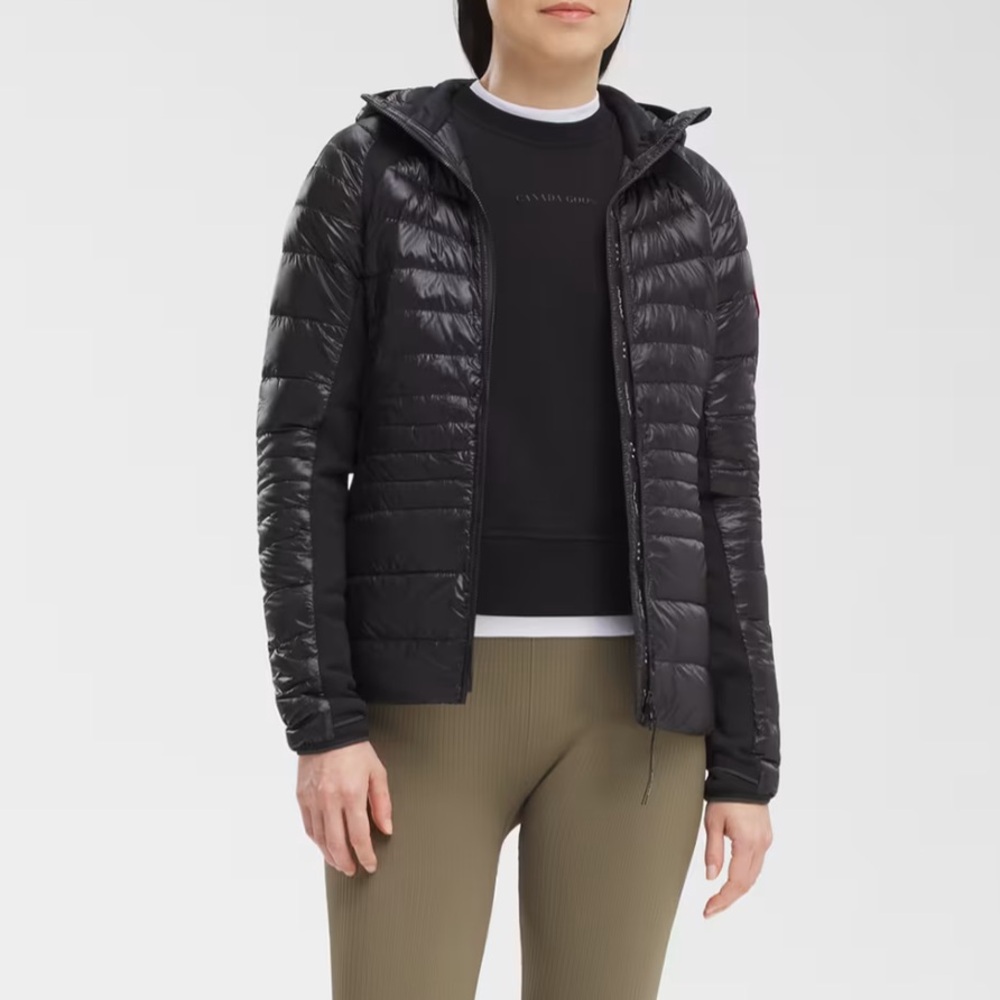 basically BRAND NEW WOMENS FALL CANADA GOOSE JACKET